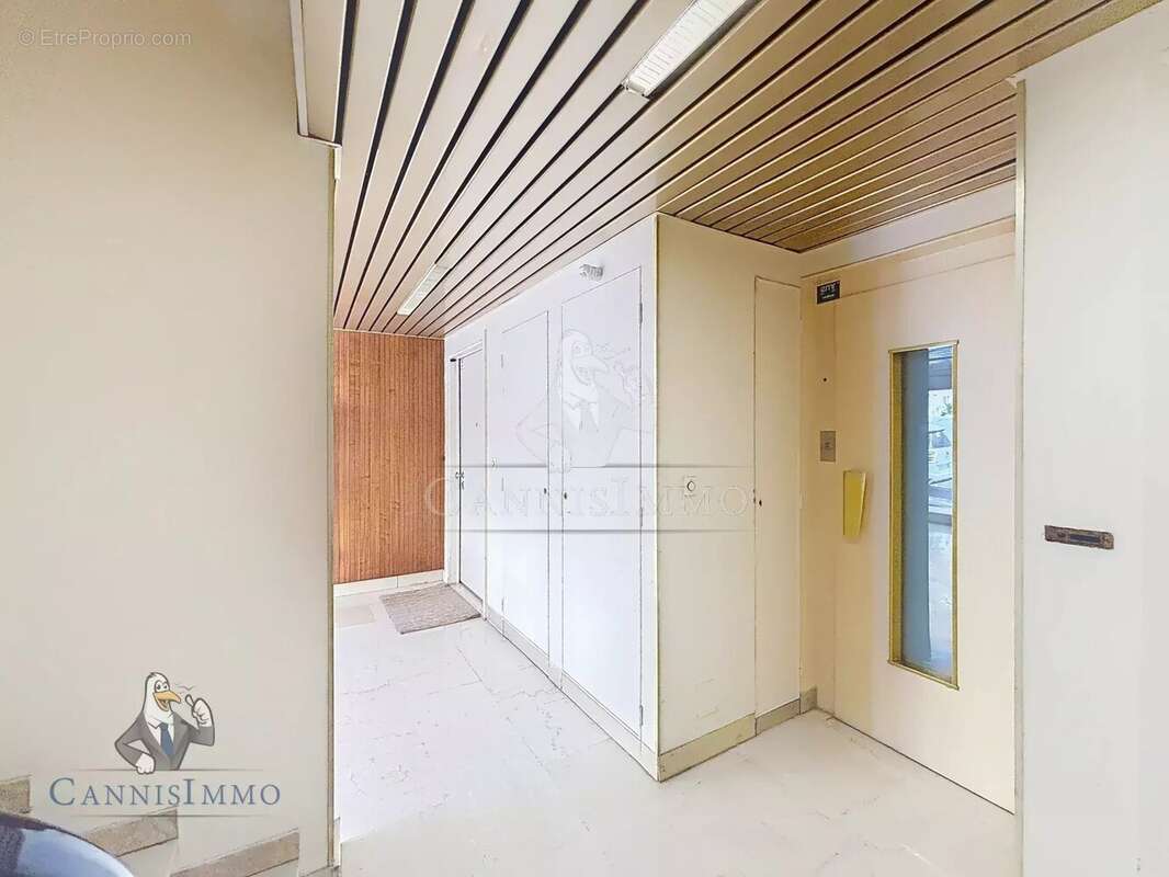 Appartement à LE CANNET