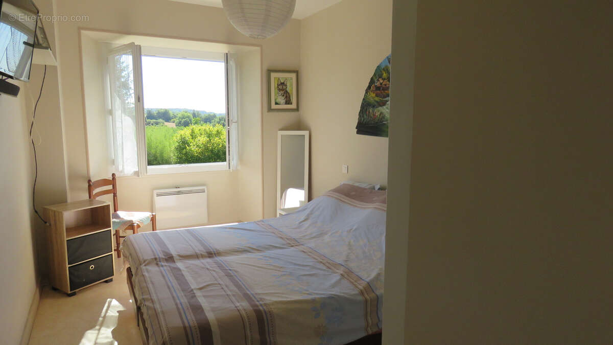 Maison à CORGNAC-SUR-L'ISLE