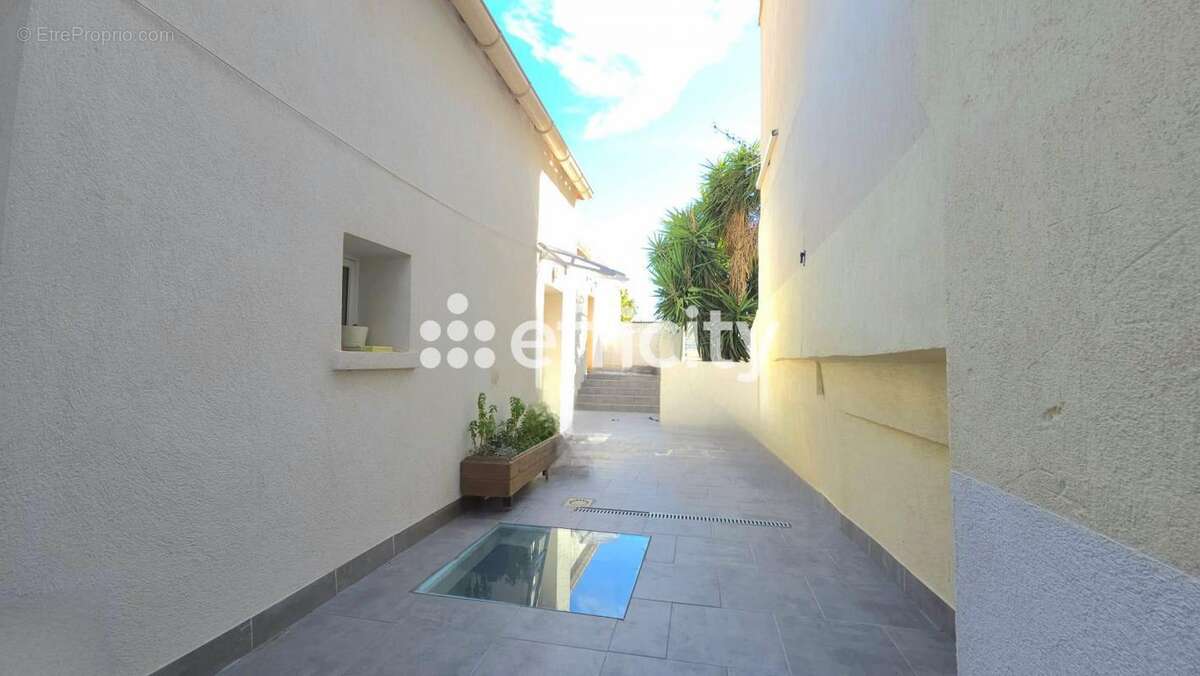 Appartement à MARSEILLE-15E