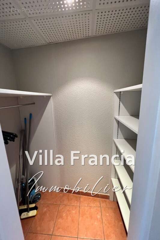 Appartement à MANDELIEU-LA-NAPOULE