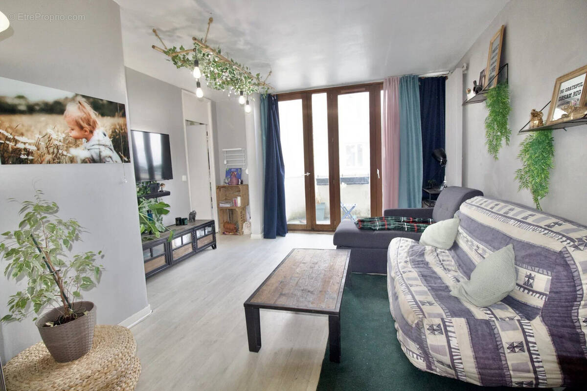 Appartement à ELANCOURT