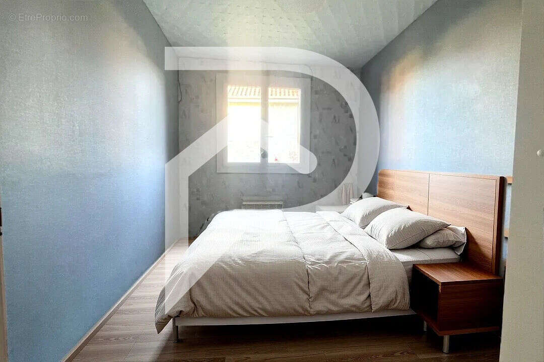 Maison à BAGNAC-SUR-CELE