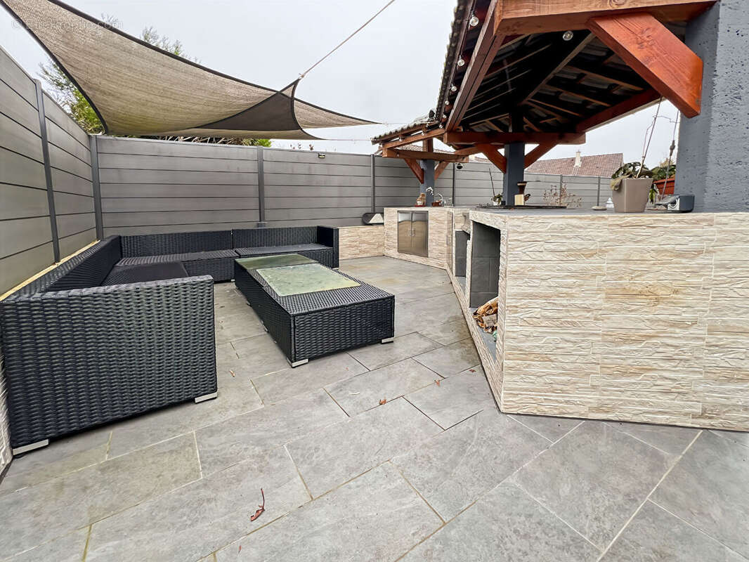 Maison à SAINT-FARGEAU-PONTHIERRY