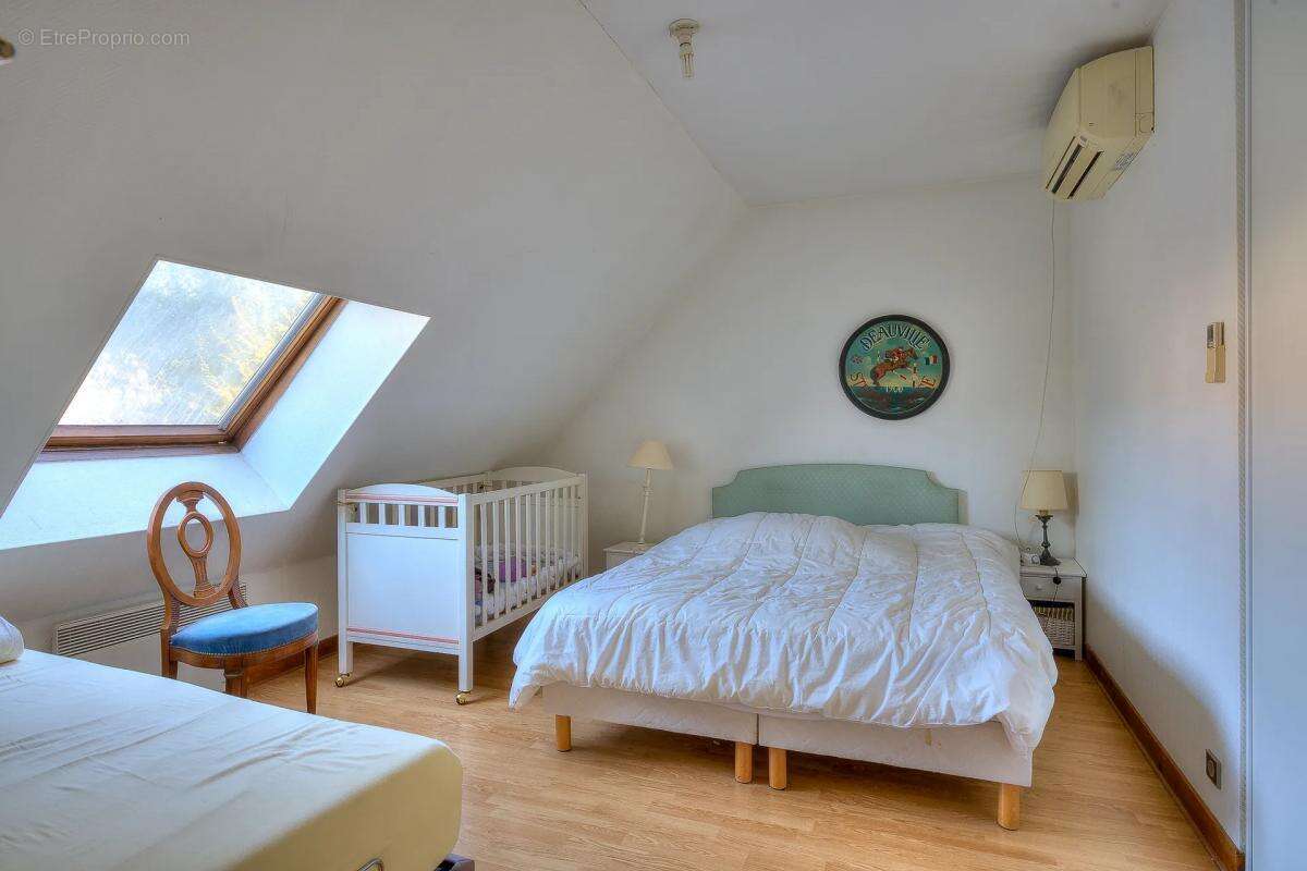 Maison à VILLECRESNES