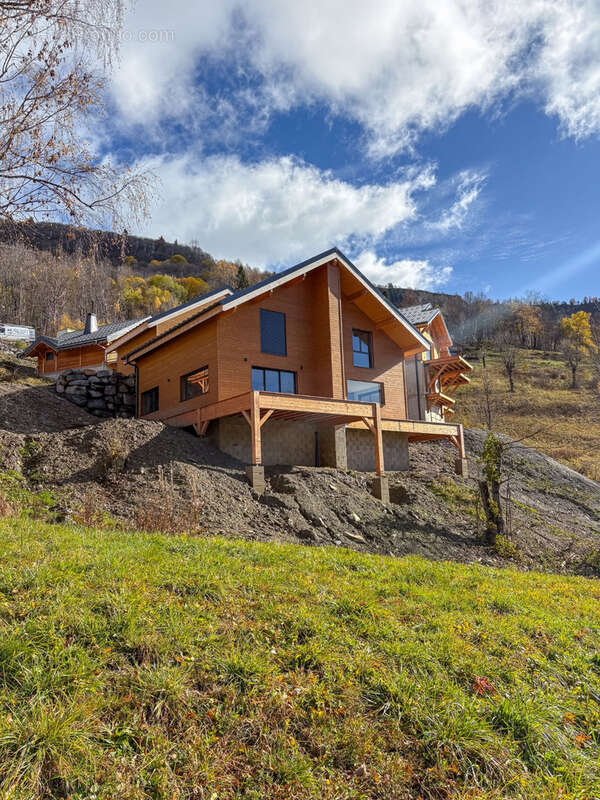 Maison à SAINT-FRANCOIS-LONGCHAMP