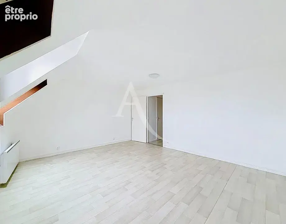 Appartement F3 duplex au dernier étage à 5min à pieds de la gare - photo 7