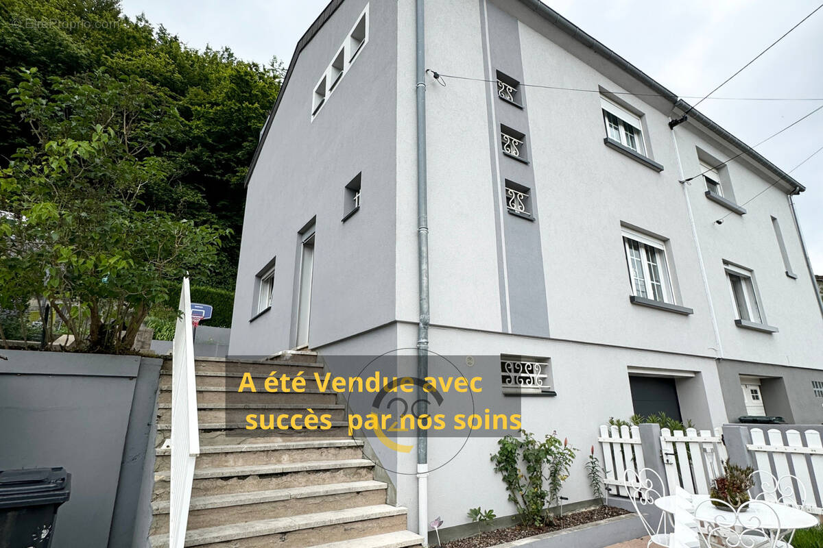 Maison à SAULNES