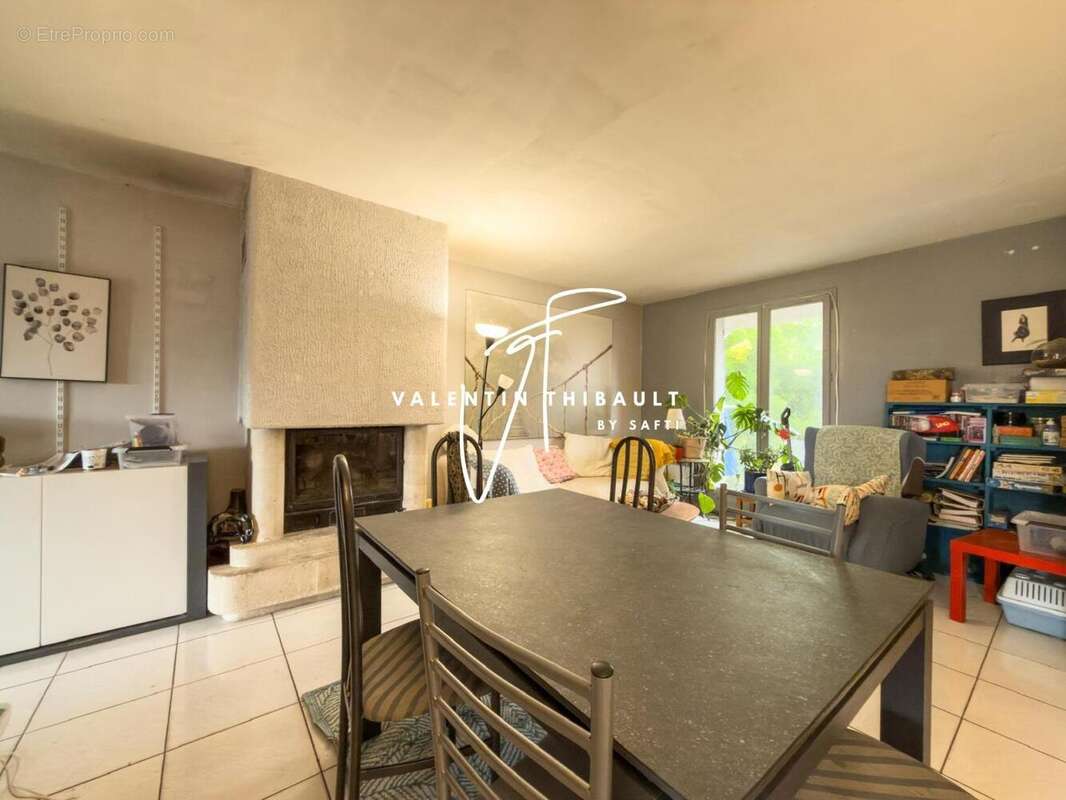 Photo 2 - Maison à POITIERS
