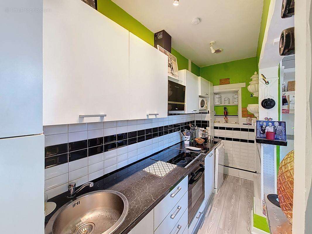 Appartement à POMAREZ