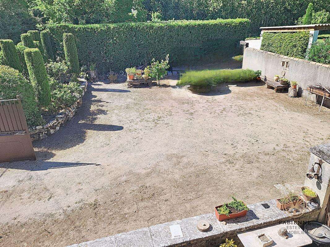 MAS DE CARACTERE en campagne 150m2 habitable Terrain 560m2 - photo 3