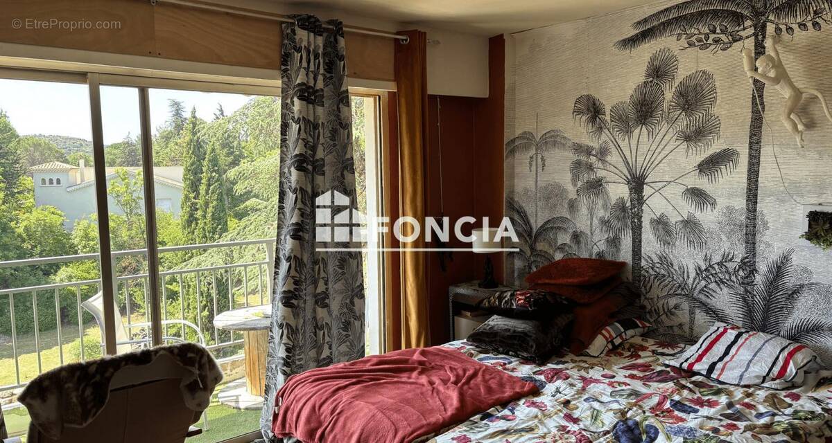 Appartement à GREOUX-LES-BAINS