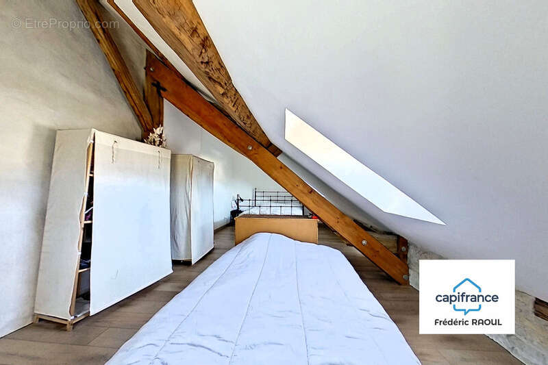 Maison à IS-SUR-TILLE