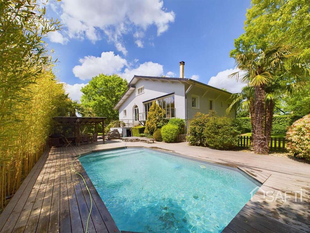 Photo 3 - Maison à MARTIGNAS-SUR-JALLE