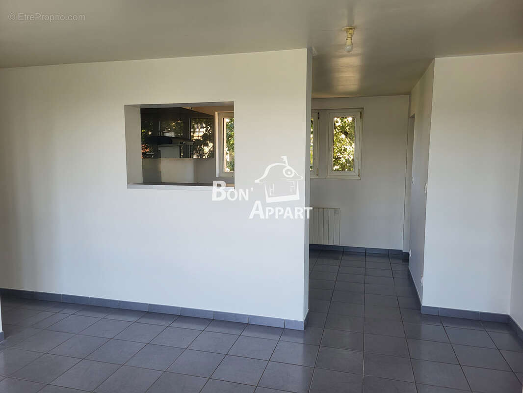 Appartement rénové secteur HOMECOURT - photo 3