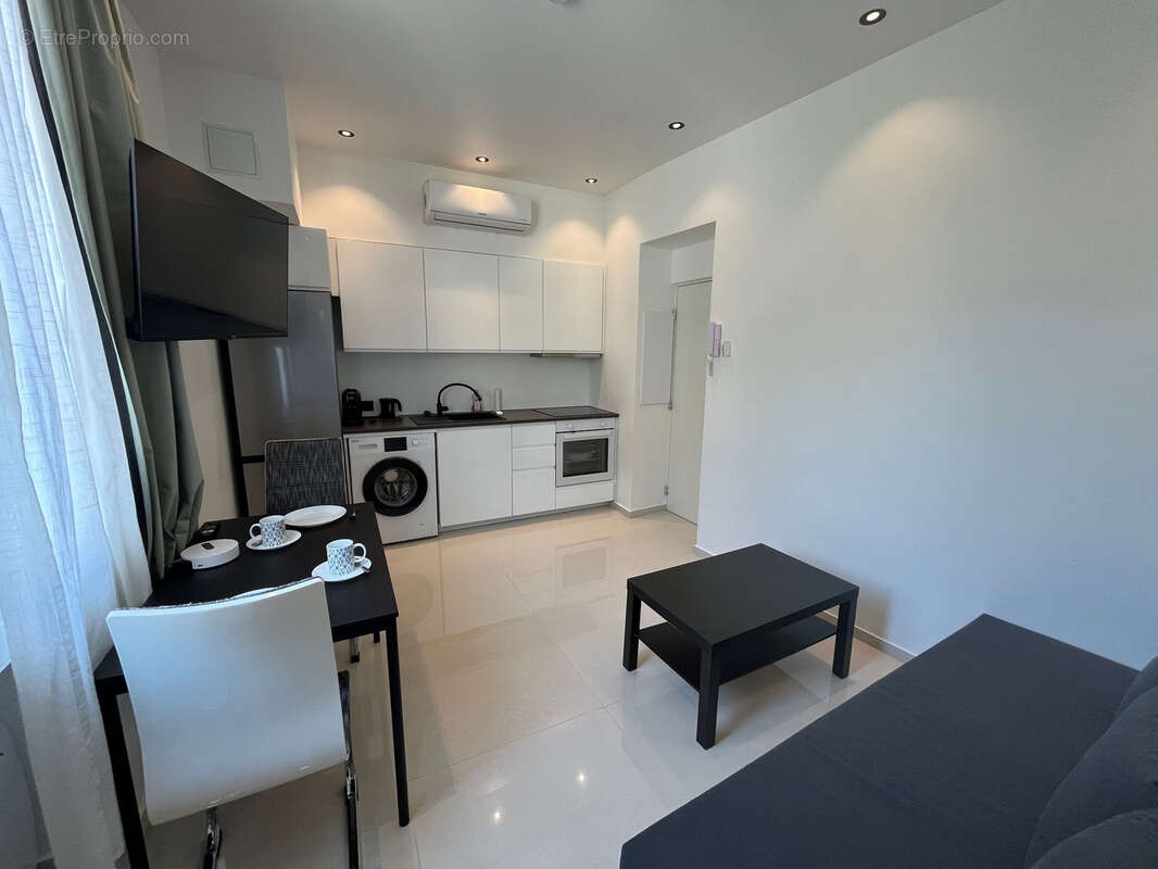 Appartement à EZE