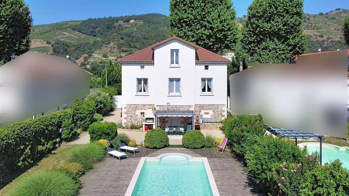 Maison à TOURNON-SUR-RHONE