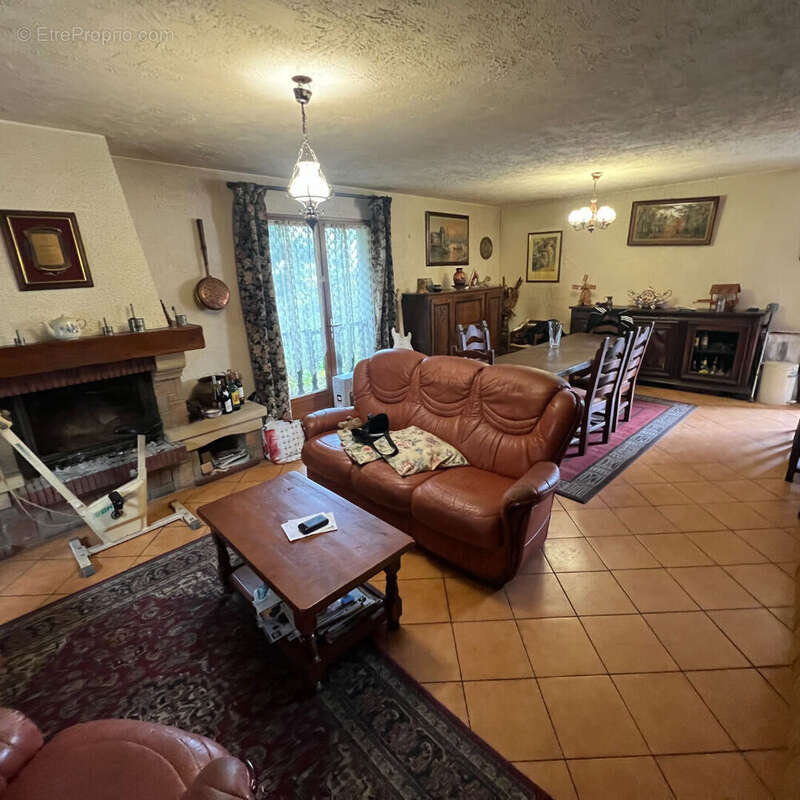 Maison à LE BLANC-MESNIL