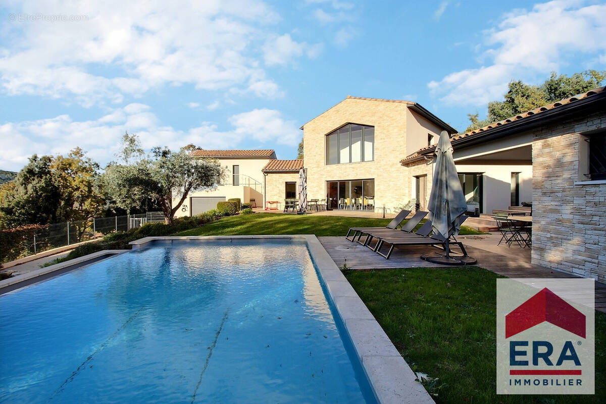 Maison à BOURG-SAINT-ANDEOL