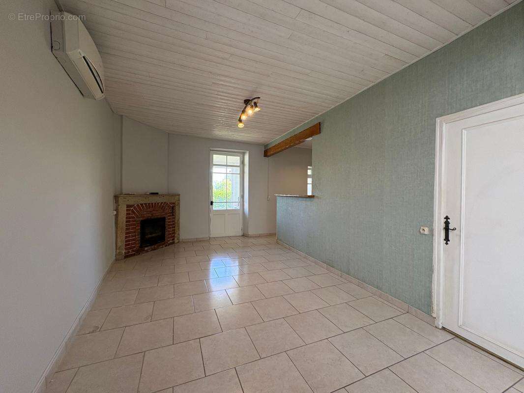 Maison à GIRONDE-SUR-DROPT