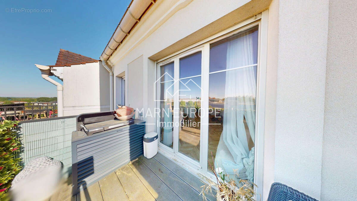 Appartement à MAGNY-LE-HONGRE