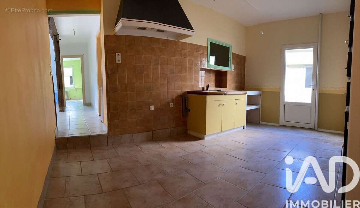 Photo 3 - Appartement à NEUILLE-PONT-PIERRE