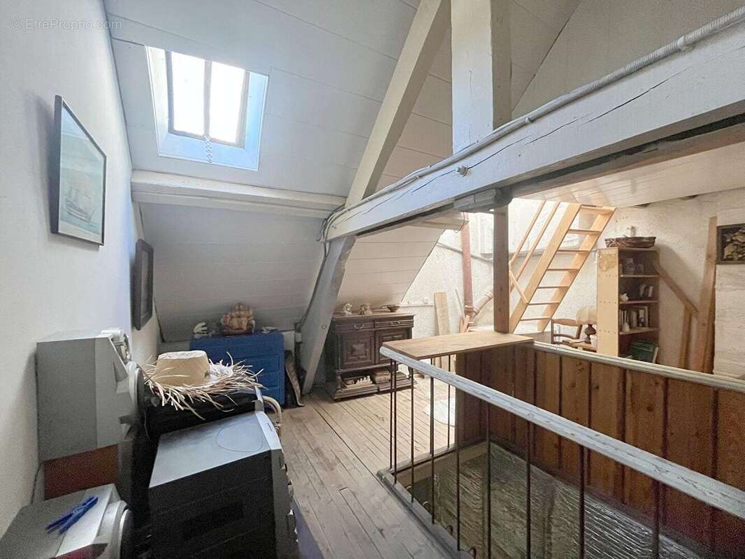 Maison à CASSAGNES-BEGONHES