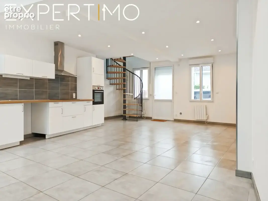 DPE C   Maison rénovée en 2022, au cœur de Rue : vivez tout à pied - photo 3