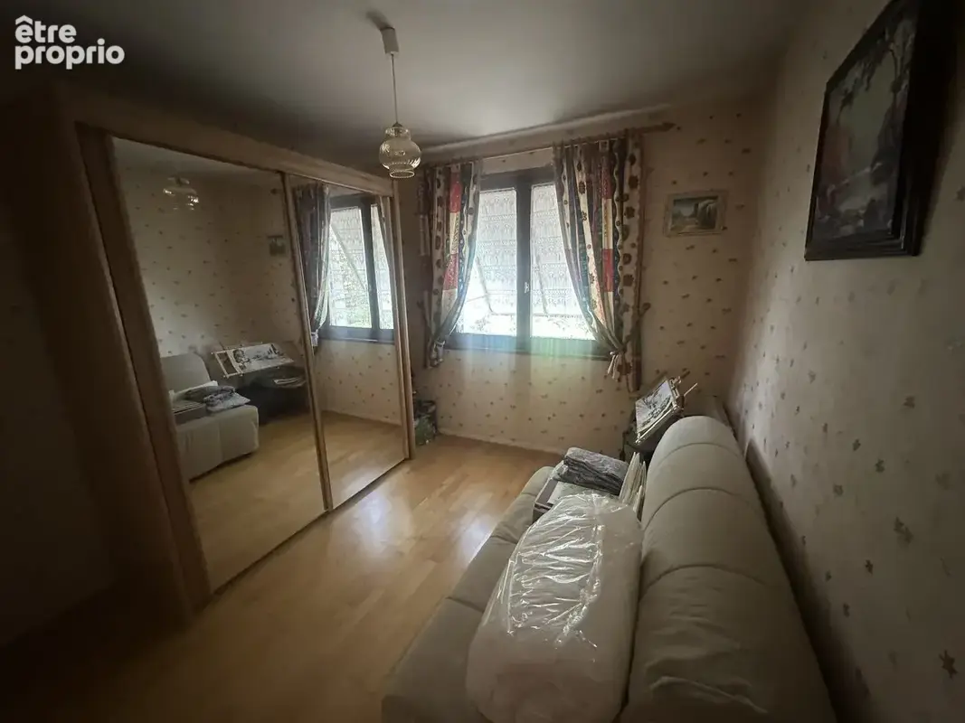 Maison 133 m² à Meyzieu  - photo 7