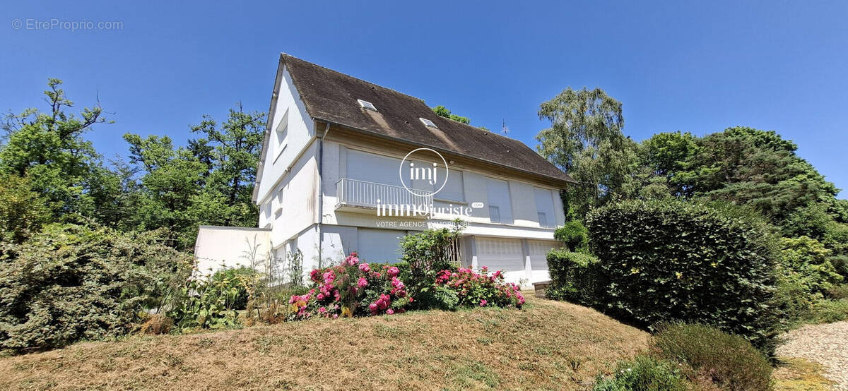 Maison à RAZES
