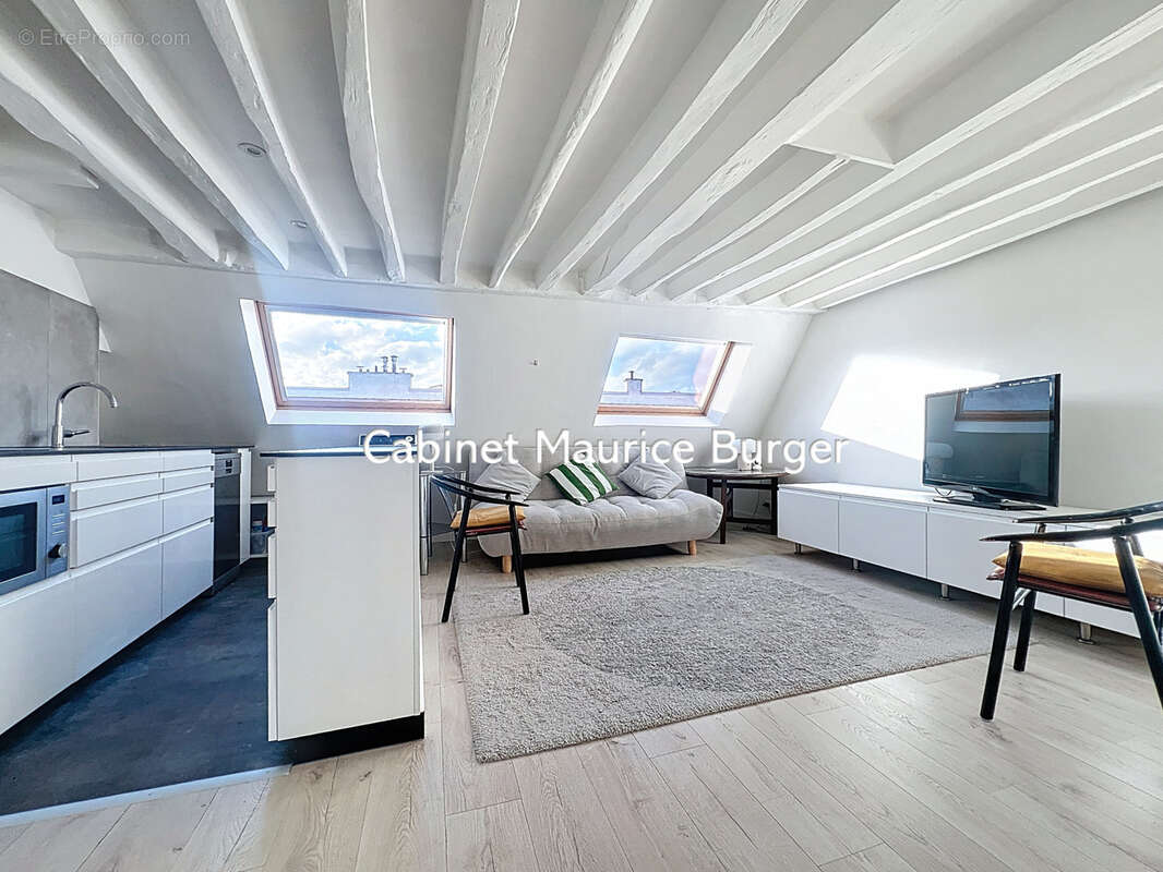 Appartement à PARIS-2E