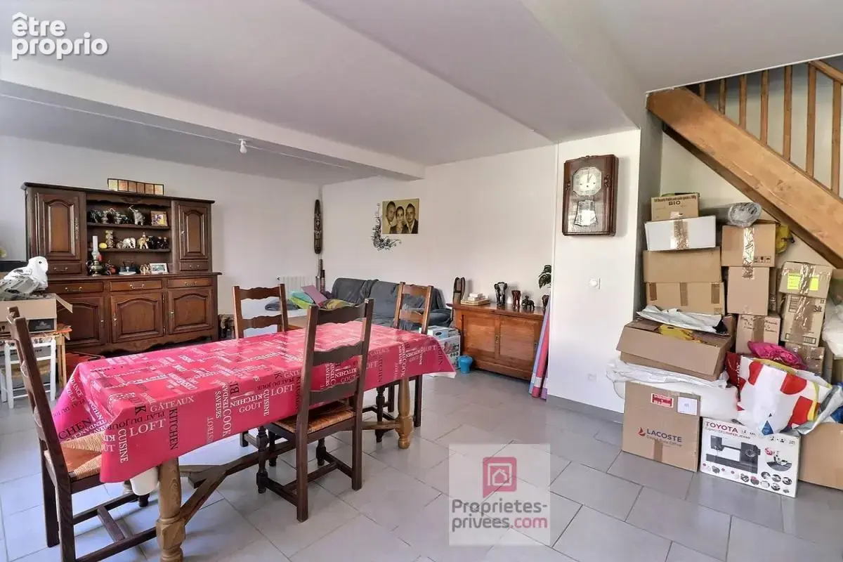 Deux Maisons 7 pièces dont 1 entièrement rénovée avec garage, dépendances + une autre maison attenante à rénover totalement - photo 4