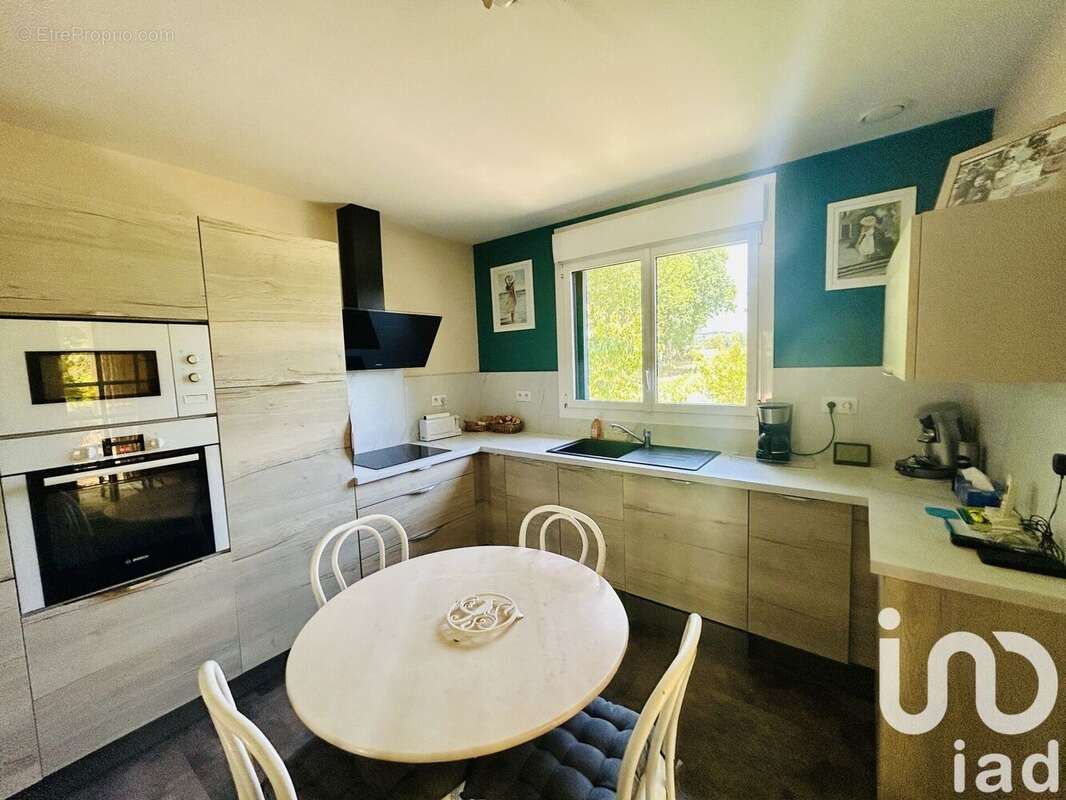 Photo 6 - Maison à LA CHAPELLE-JANSON