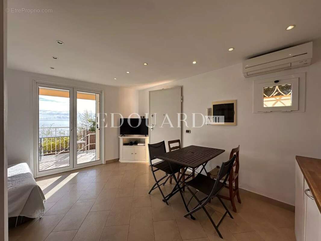 Appartement à ROQUEBRUNE-CAP-MARTIN