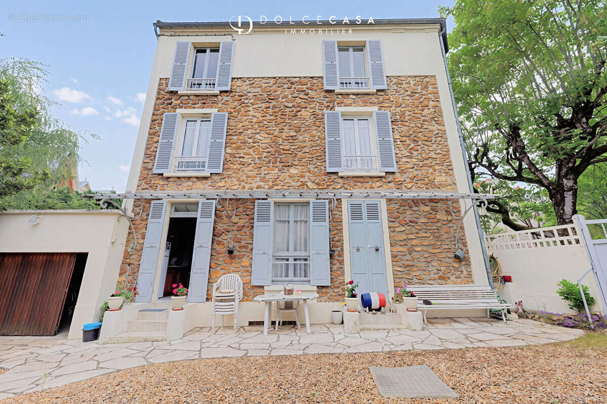 Maison à LE PERREUX-SUR-MARNE