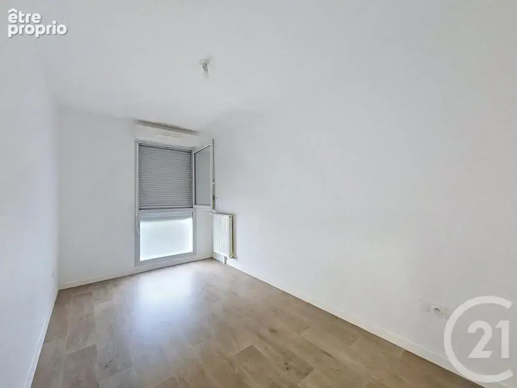 Appartement 4 pièces 84 m² à vendre à Creteil (94000) - photo 7