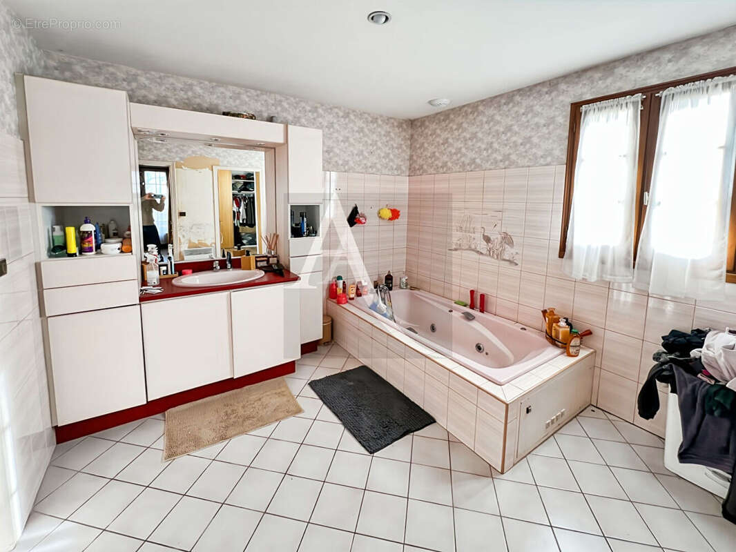 Maison à MONSEMPRON-LIBOS