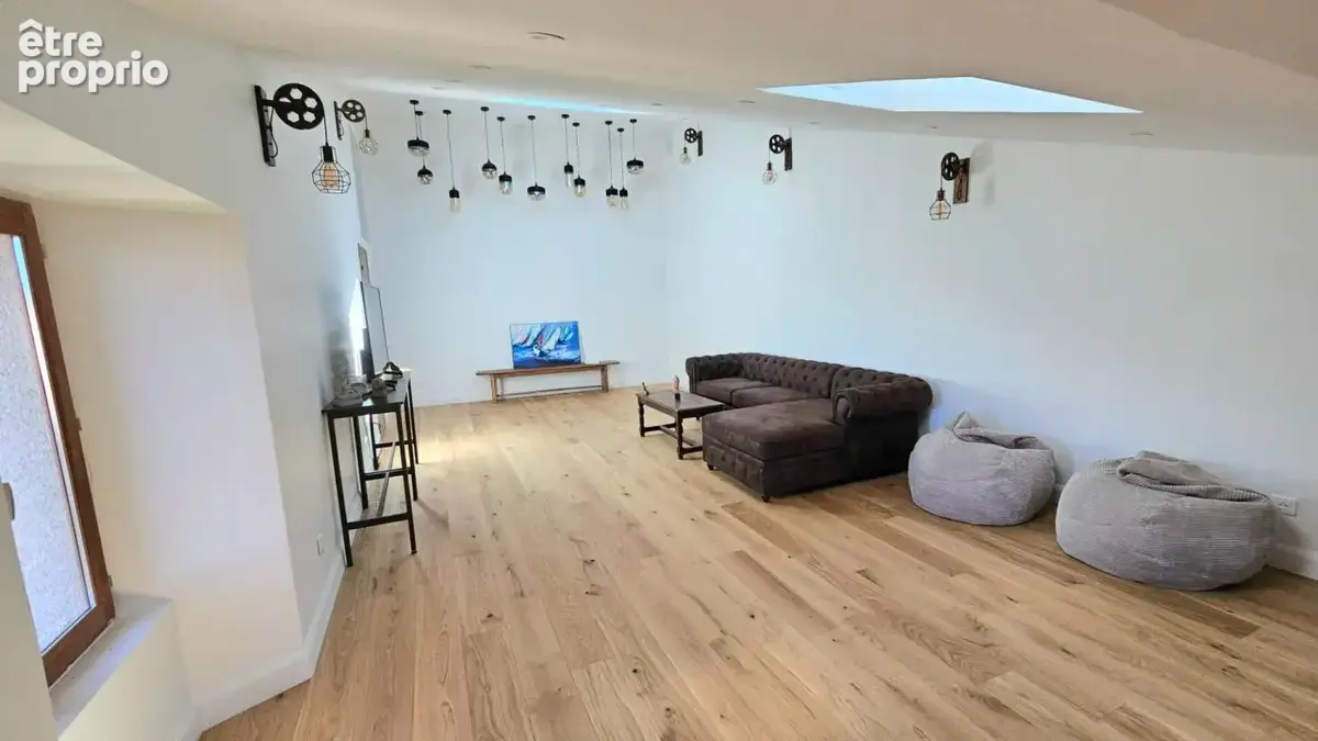 Maison de caractère rénovée avec goût . Vue panoramique .  Bargème (Var) - photo 10
