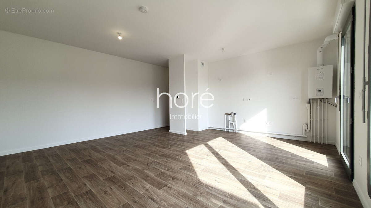 Appartement à MARLY-LA-VILLE