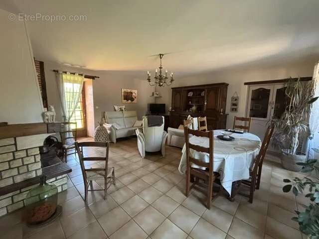 Maison à MONTESQUIEU-AVANTES