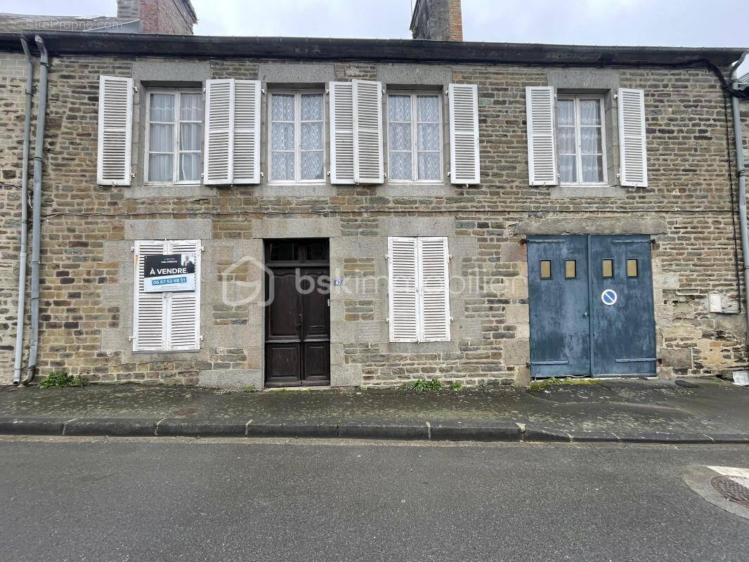Maison à TESSY-SUR-VIRE