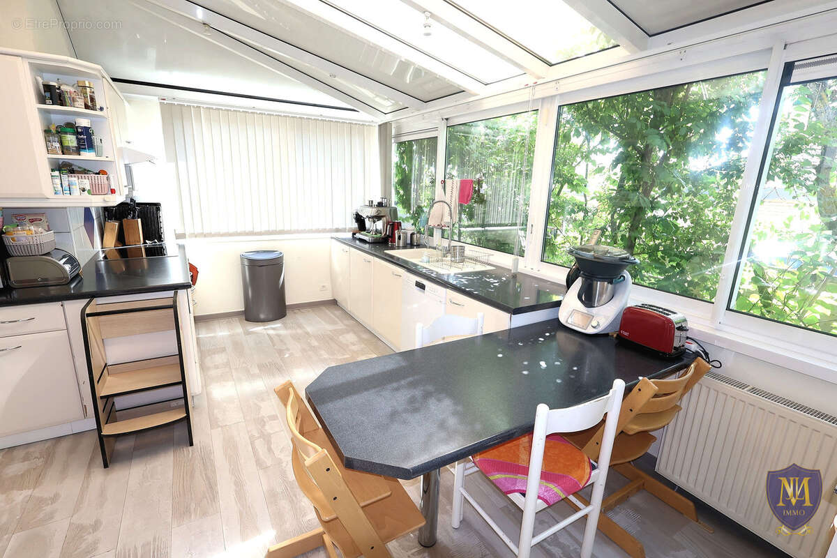 Saint-louis neuweg au calme belle maison 6 pièces de 135 m2 avec dépendance sur 6,57 ares de terrain - photo 5