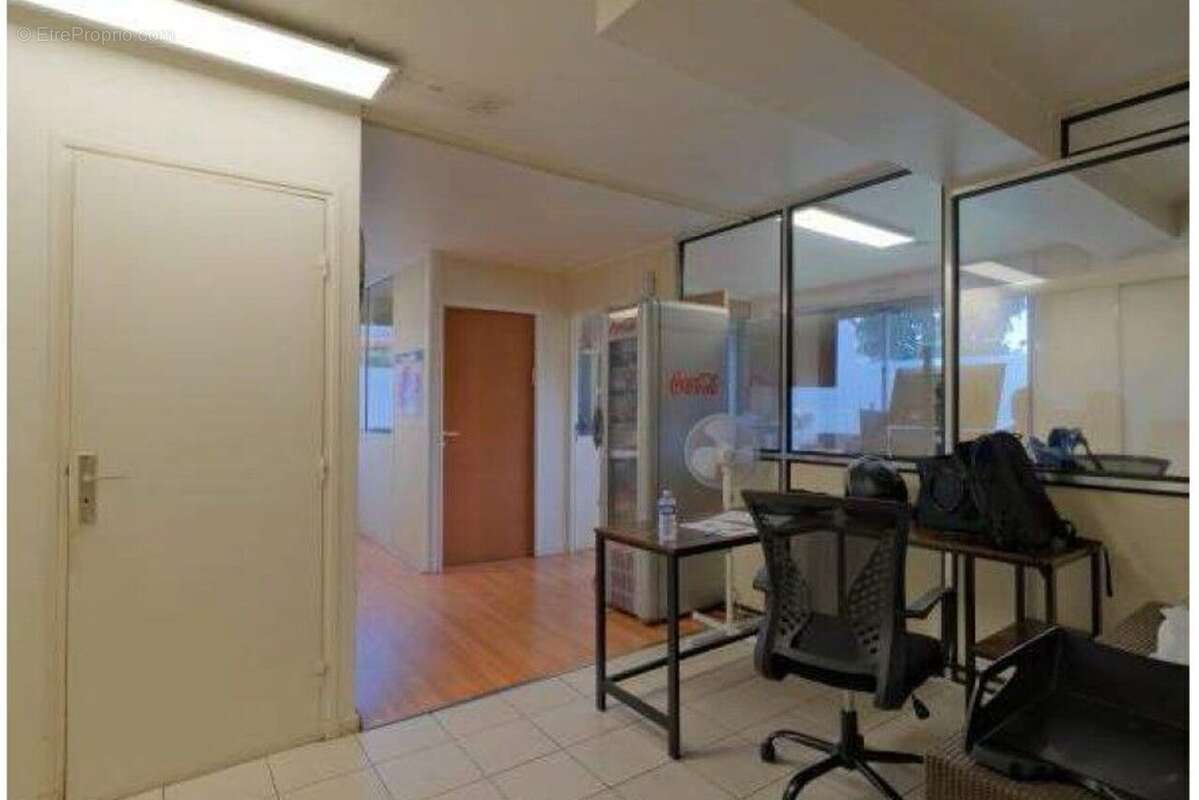 Commerce à SAINT-MAUR-DES-FOSSES