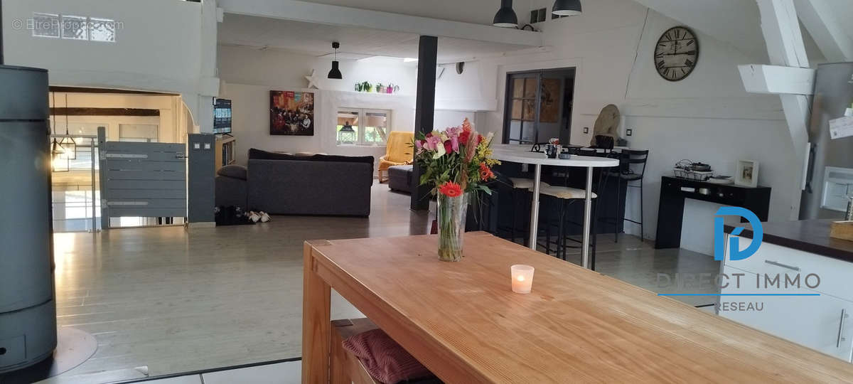 Maison à PLANCHER-BAS