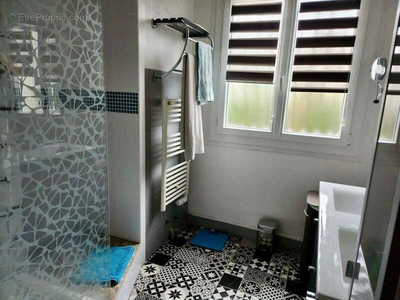 Maison à MARTIGNAS-SUR-JALLE