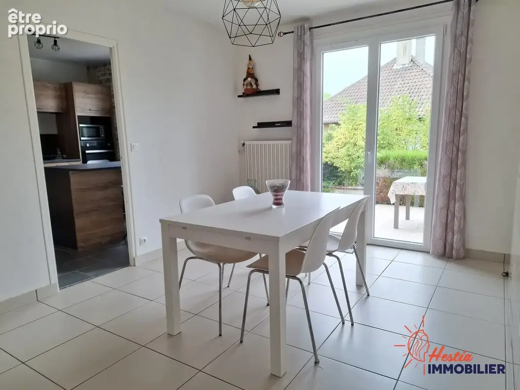 Maison 6 pièces 91 m² à vendre à Chalons-En-Champagne (51000) - photo 2