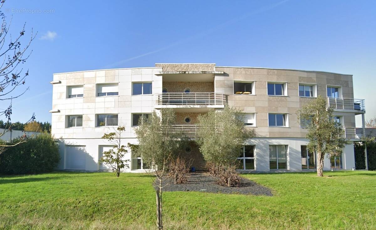 Appartement à PELLOUAILLES-LES-VIGNES