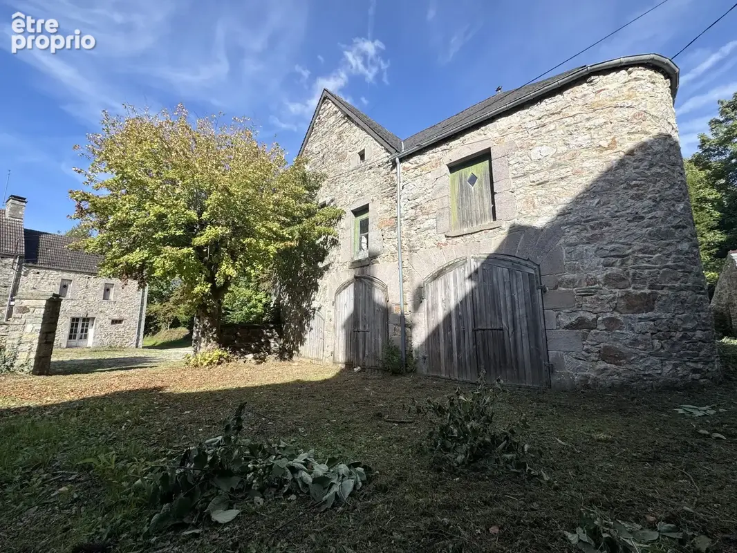 Jolie maison en pierres avec jardin et dependances a renover - photo 26