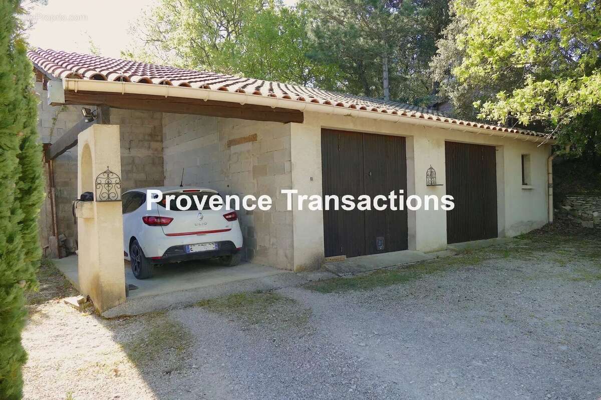Maison à VILLES-SUR-AUZON