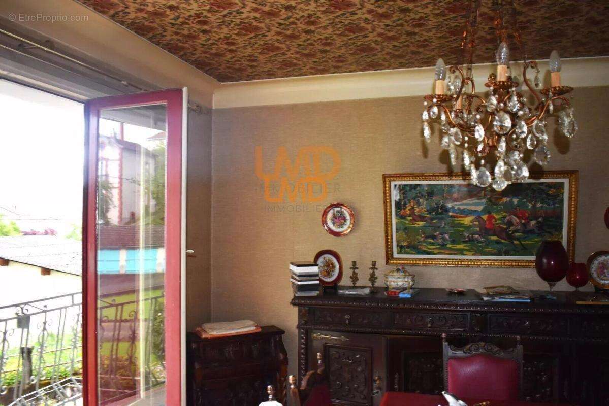 Maison à DECAZEVILLE