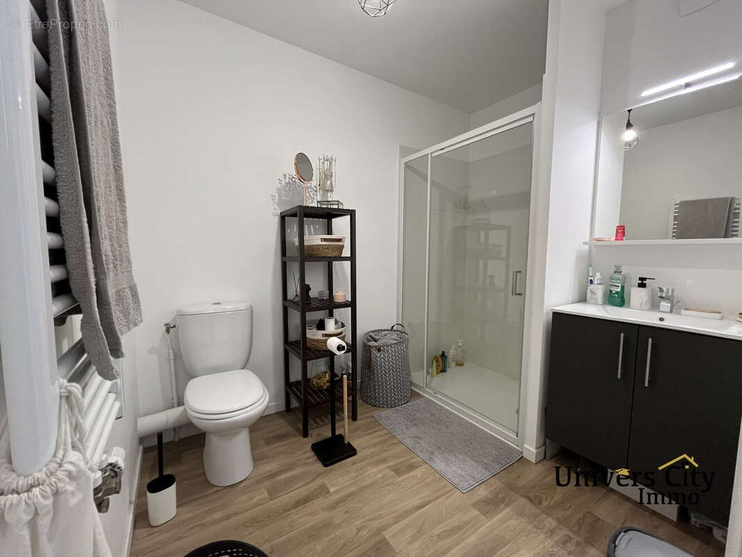 Appartement à SAINT-SYLVAIN-D'ANJOU